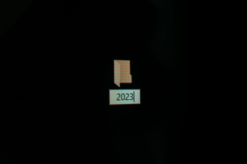 2023 Tech Industry Review: AI Breakthroughs and Market Shifts